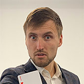 Виталий Угаров